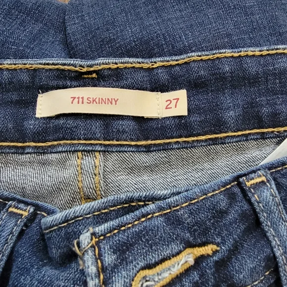 Womens 711 levi jeans - Picture 4 of 5